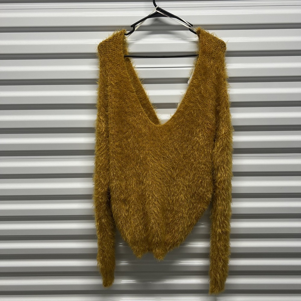 Love Tree Womens Sweater Large Mustard Yellow Eyelash Knit Twist‎ Back Boho Crop